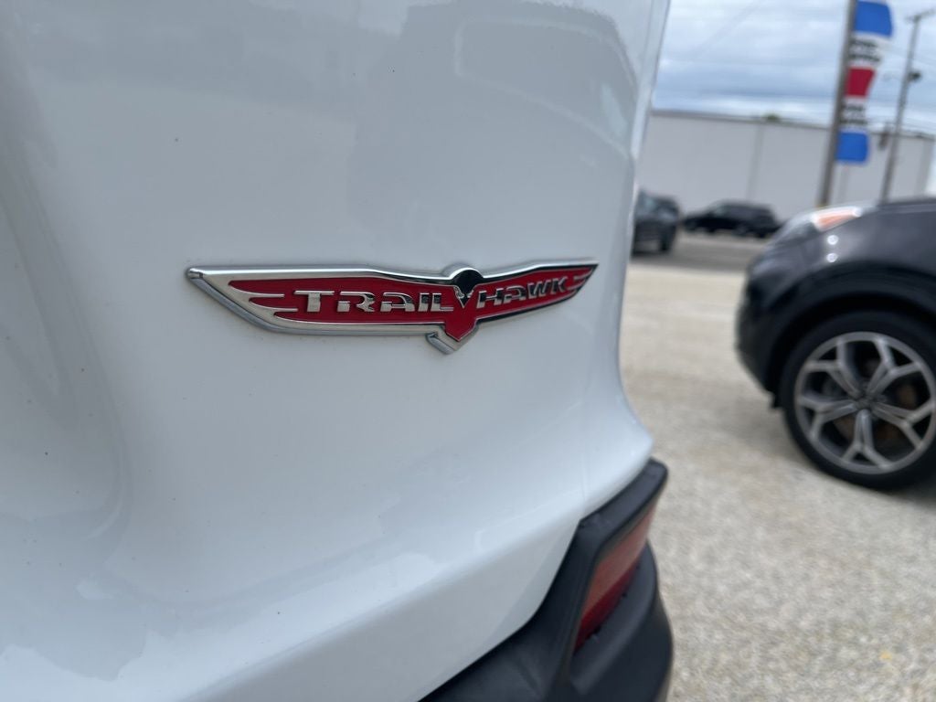 2020 Jeep Cherokee Trailhawk