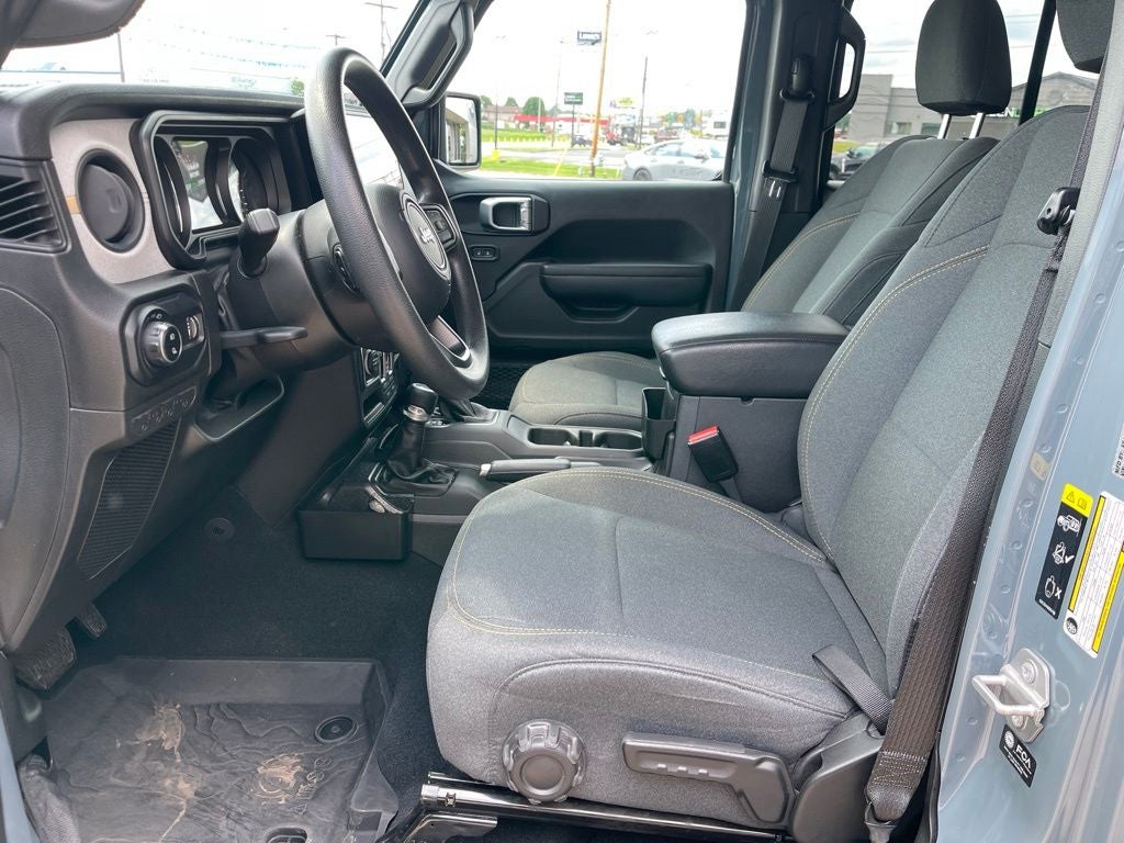 2024 Jeep Gladiator Sport