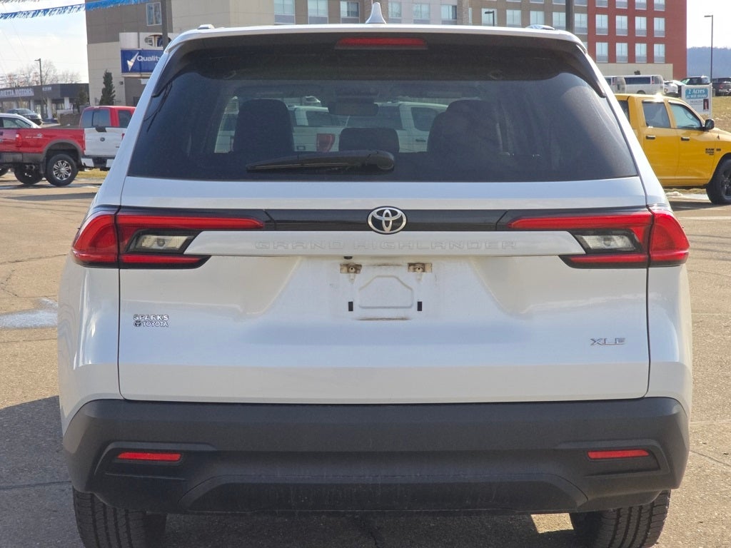 2024 Toyota Grand Highlander XLE