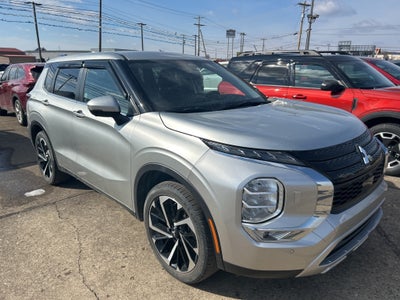 2022 Mitsubishi Outlander SE