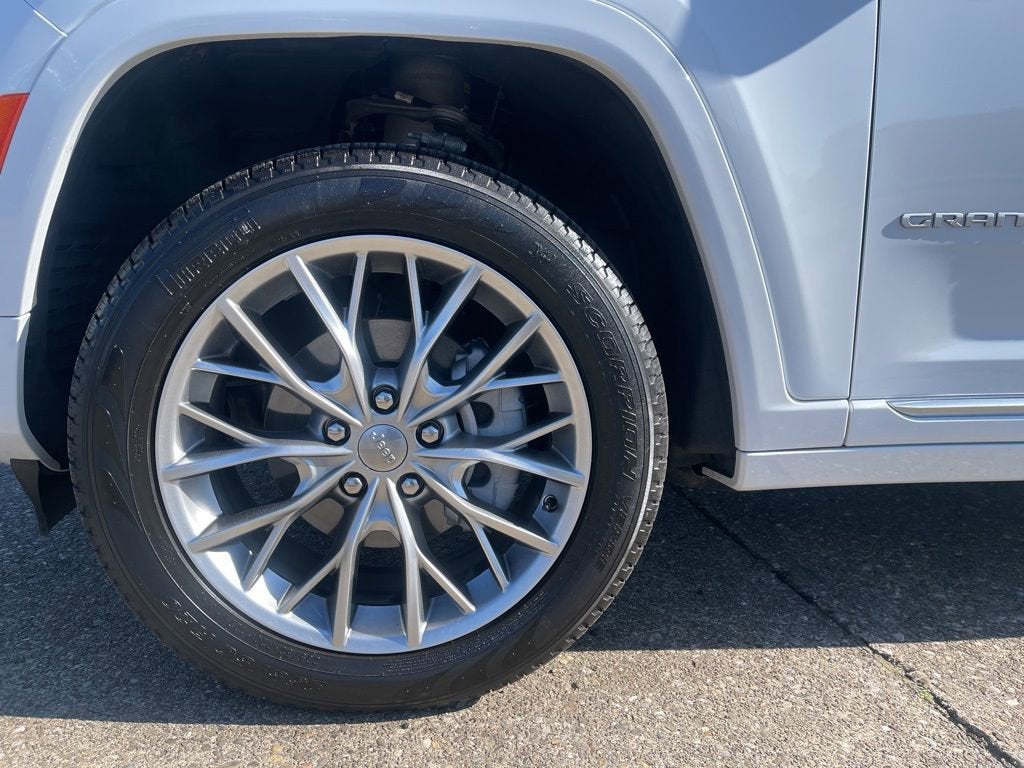 2025 Jeep Grand Cherokee Summit