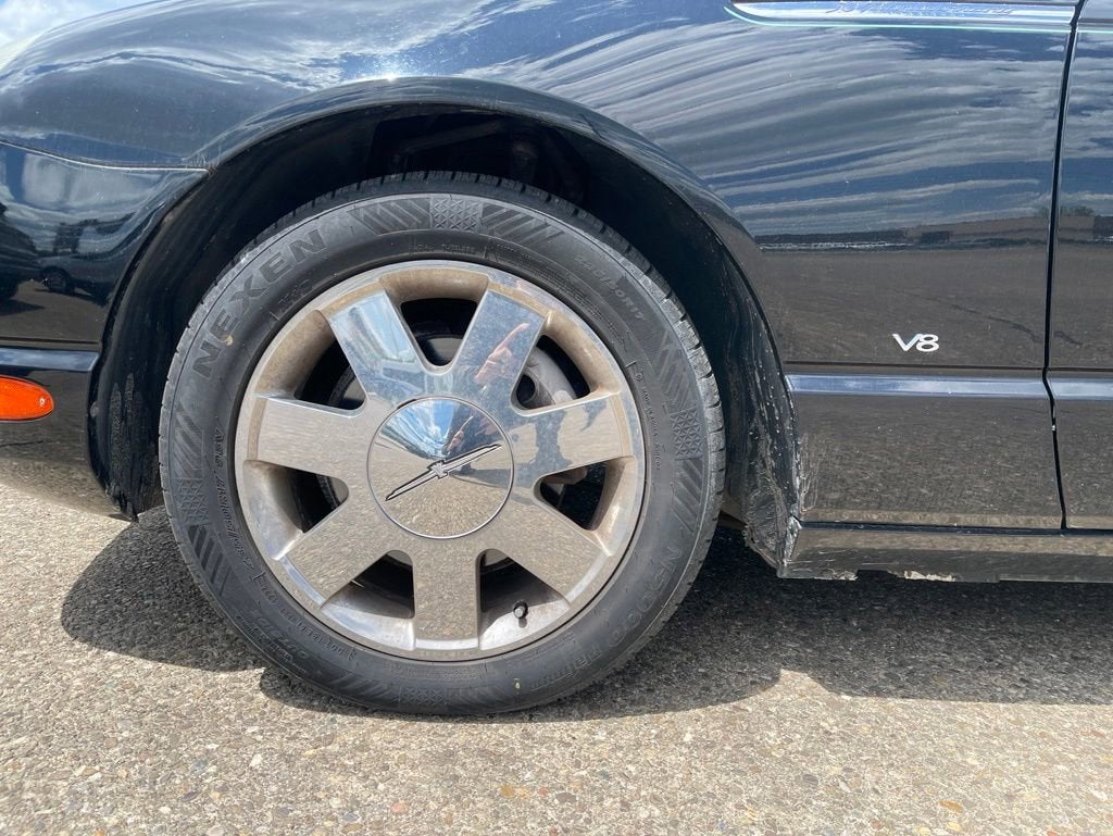 2002 Ford Thunderbird w/Hardtop Premium