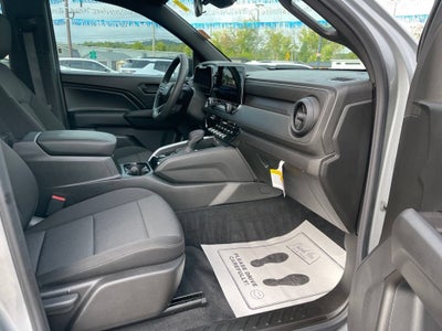 2025 Chevrolet Colorado WT/LT