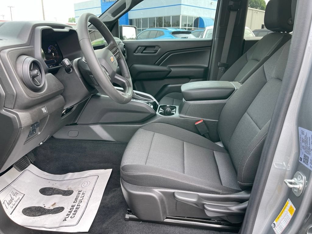 2025 Chevrolet Colorado WT/LT
