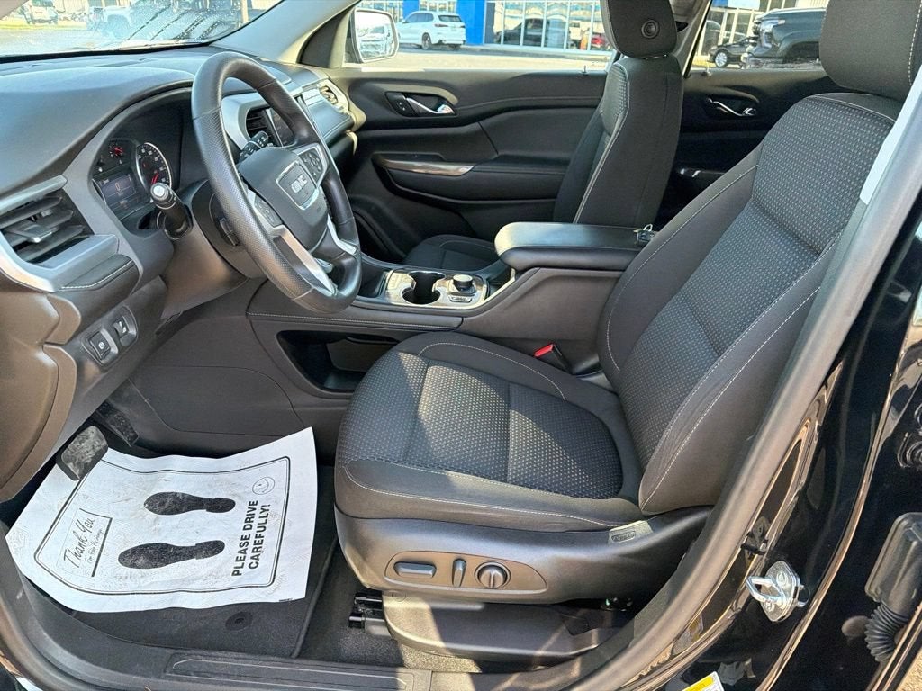 2022 GMC Acadia SLE