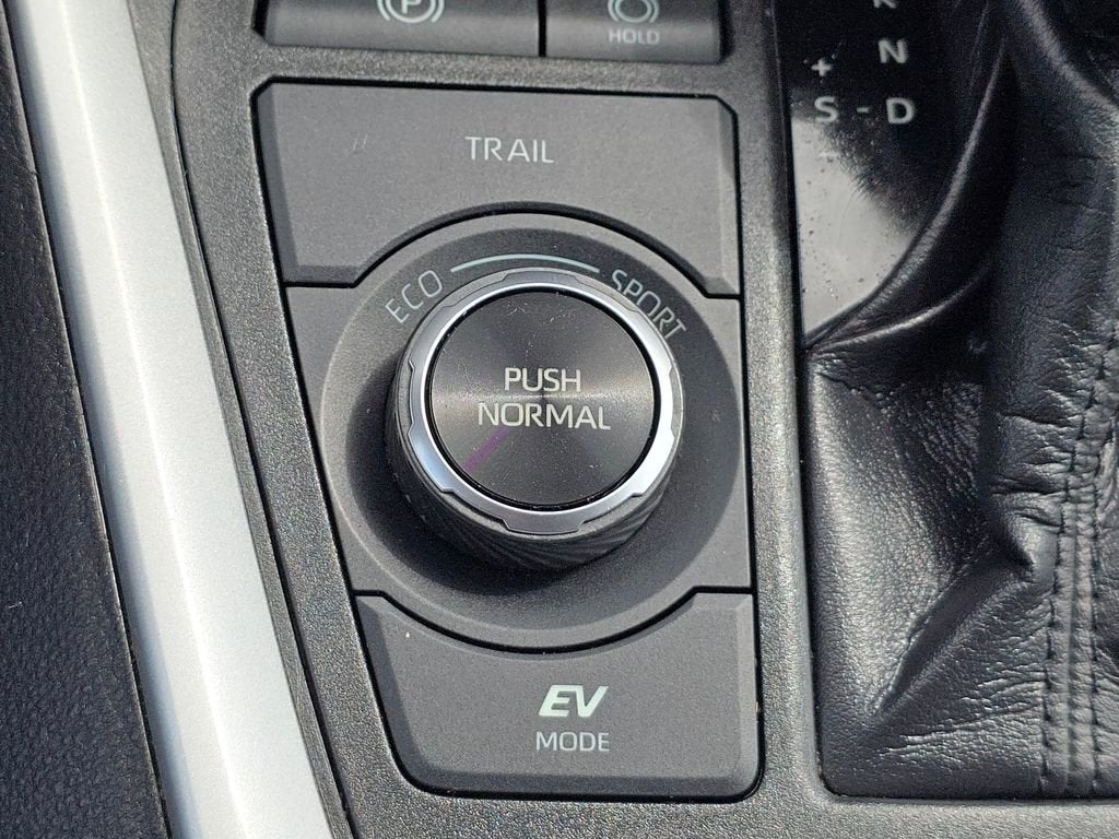 2021 Toyota RAV4 Hybrid LE