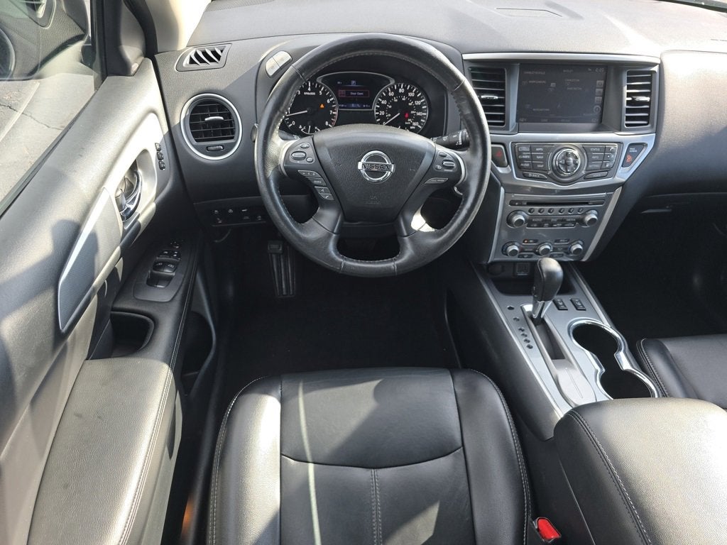 2020 Nissan Pathfinder SL