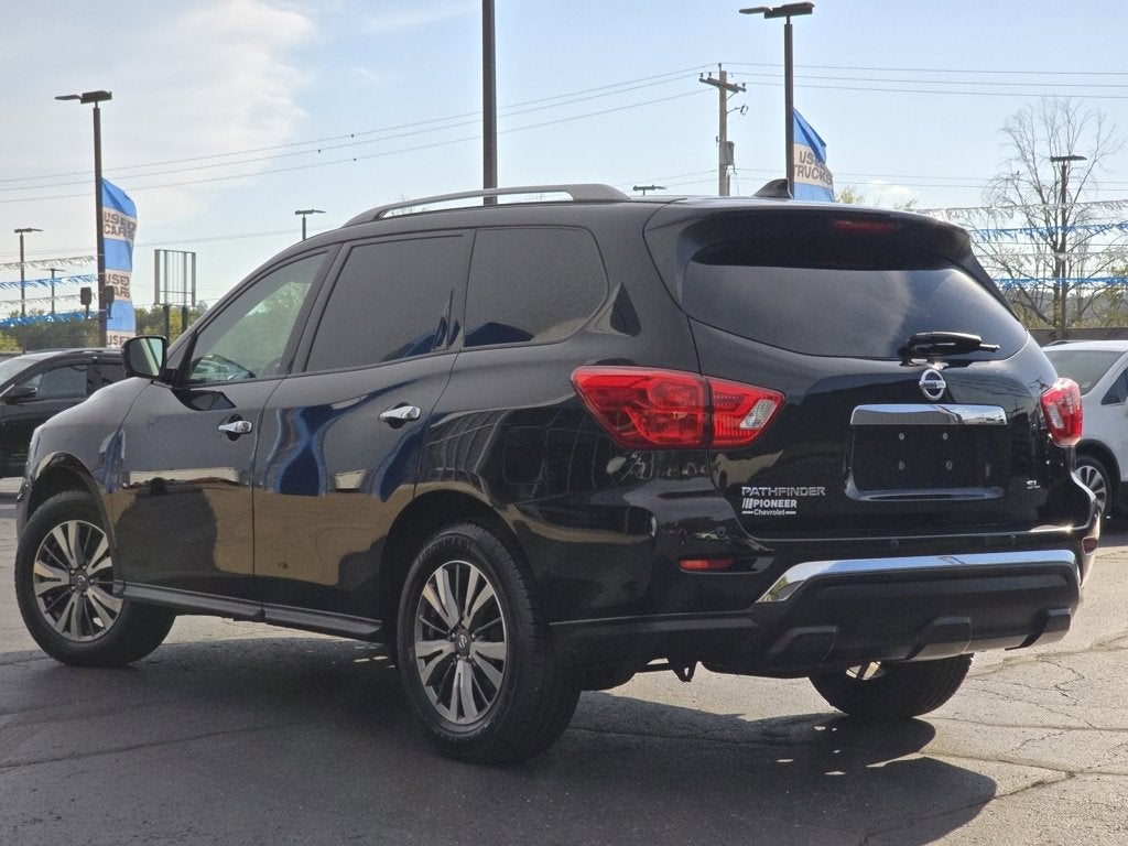 2020 Nissan Pathfinder SL