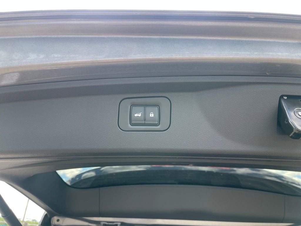 2025 Nissan Armada Platinum
