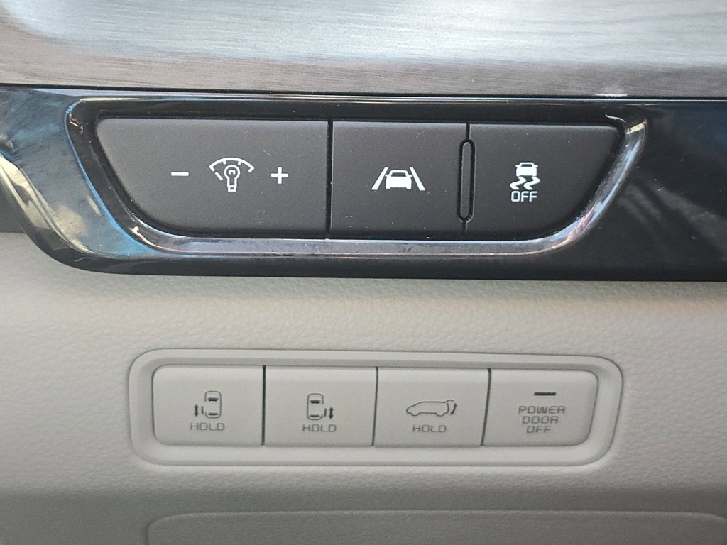 2024 Kia Carnival SX