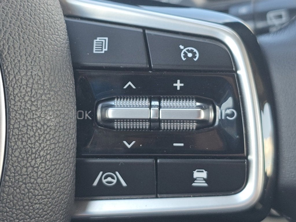 2024 Kia Carnival SX