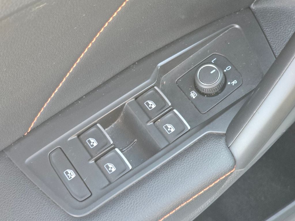 2024 Volkswagen Tiguan 2.0T Wolfsburg Edition