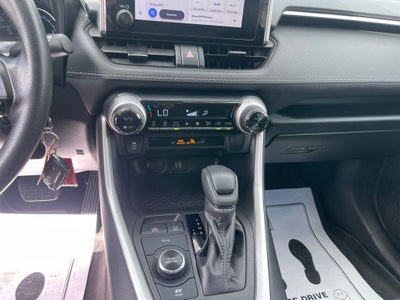 2023 Toyota RAV4 Hybrid LE