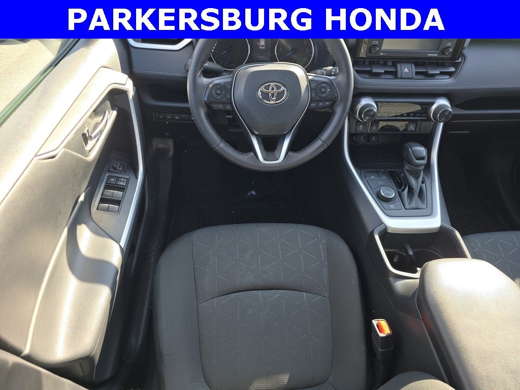 2022 Toyota RAV4 Hybrid XLE