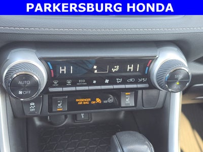 2022 Toyota RAV4 Hybrid XLE