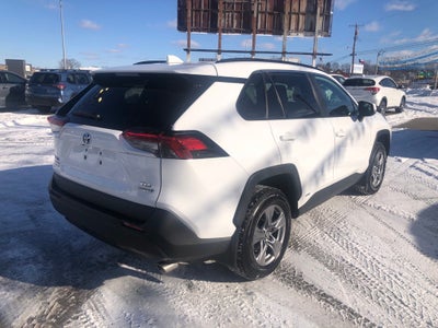 2022 Toyota RAV4 Hybrid XLE