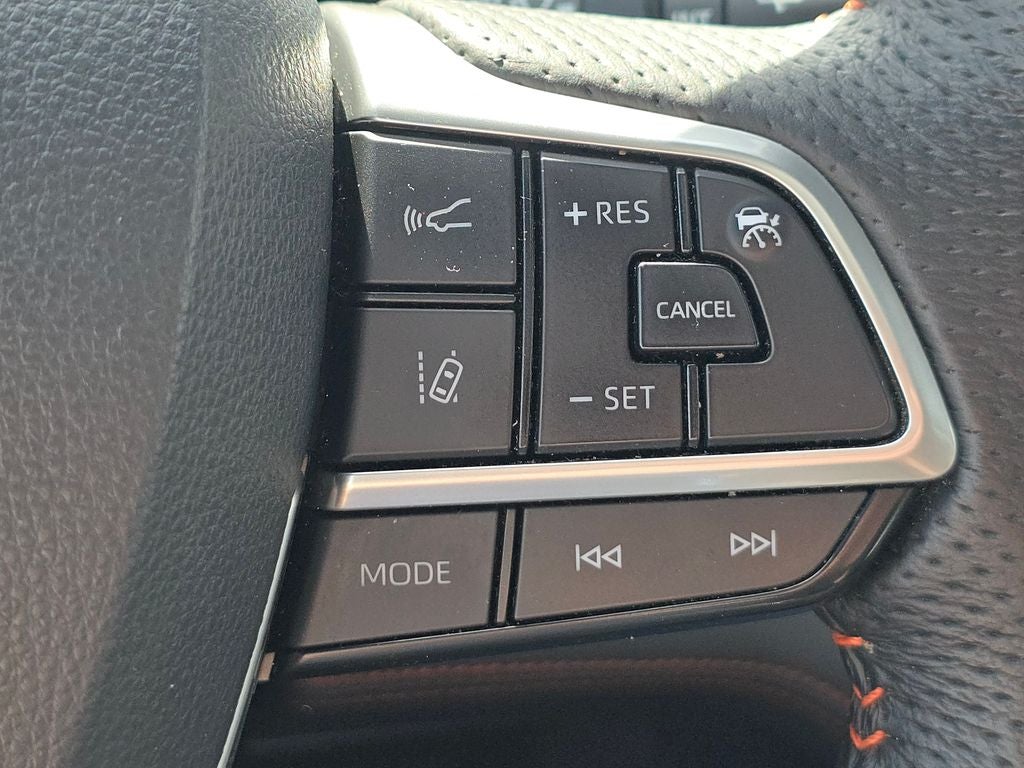 2021 Toyota Sienna XSE 7 Passenger