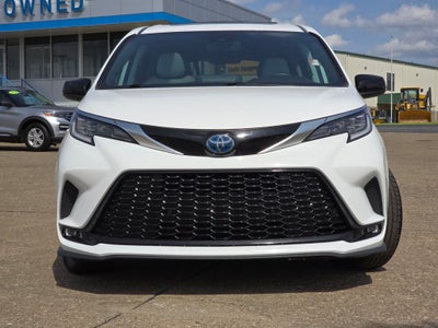 2021 Toyota Sienna XSE 7 Passenger