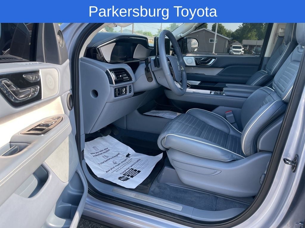 2024 Lincoln Navigator Black Label