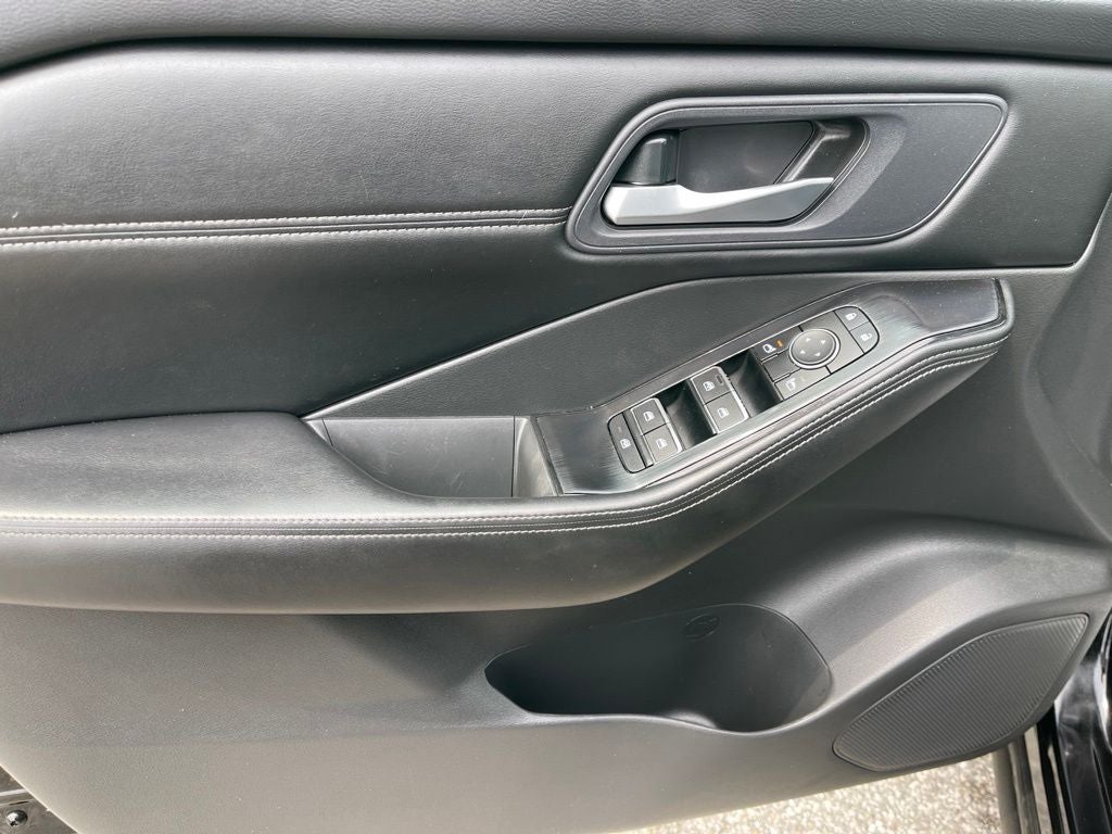 2024 Nissan Rogue SL - Photo 10