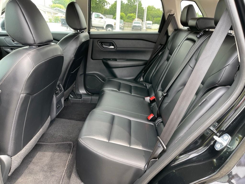 2024 Nissan Rogue SL - Photo 18