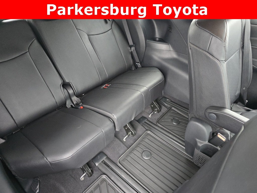 2026 Toyota Sienna Platinum 7 Passenger