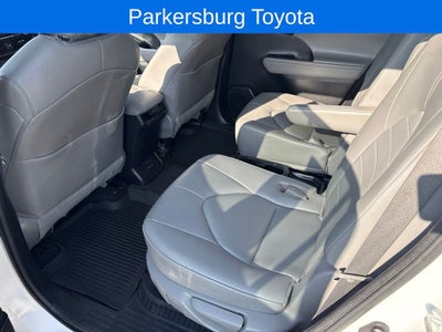 2023 Toyota Highlander Hybrid XLE