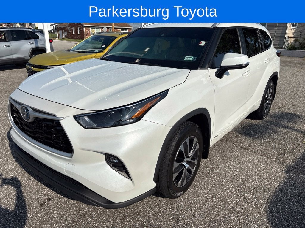 2023 Toyota Highlander Hybrid XLE