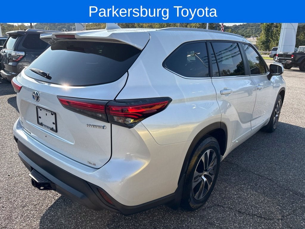 2023 Toyota Highlander Hybrid XLE