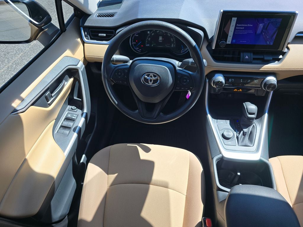 2025 Toyota RAV4 Hybrid LE