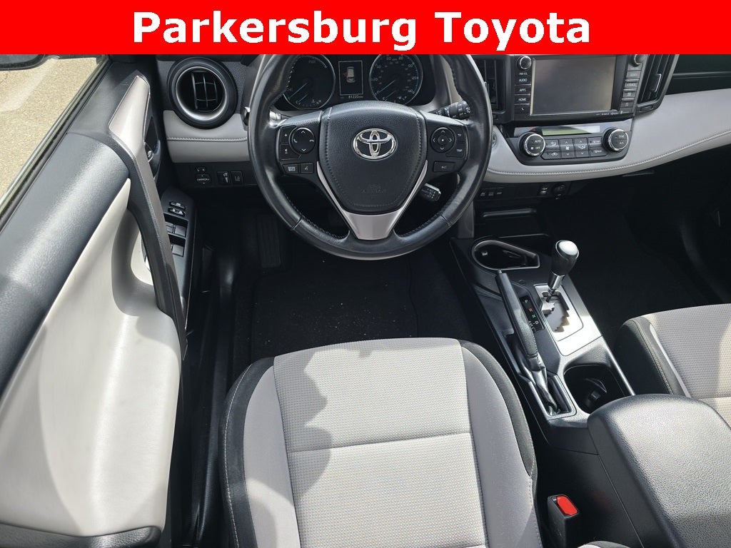 2017 Toyota RAV4 Hybrid XLE