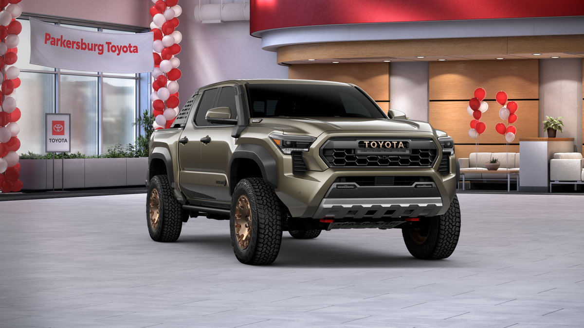 2026 Toyota Tacoma i-FORCE MAX Tacoma Trailhunter