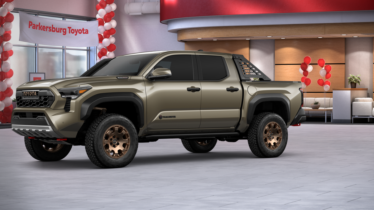 2026 Toyota Tacoma i-FORCE MAX Tacoma Trailhunter