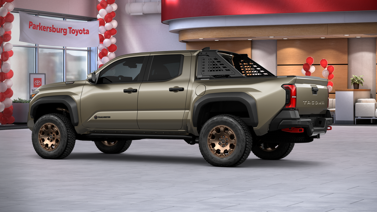 2026 Toyota Tacoma i-FORCE MAX Tacoma Trailhunter