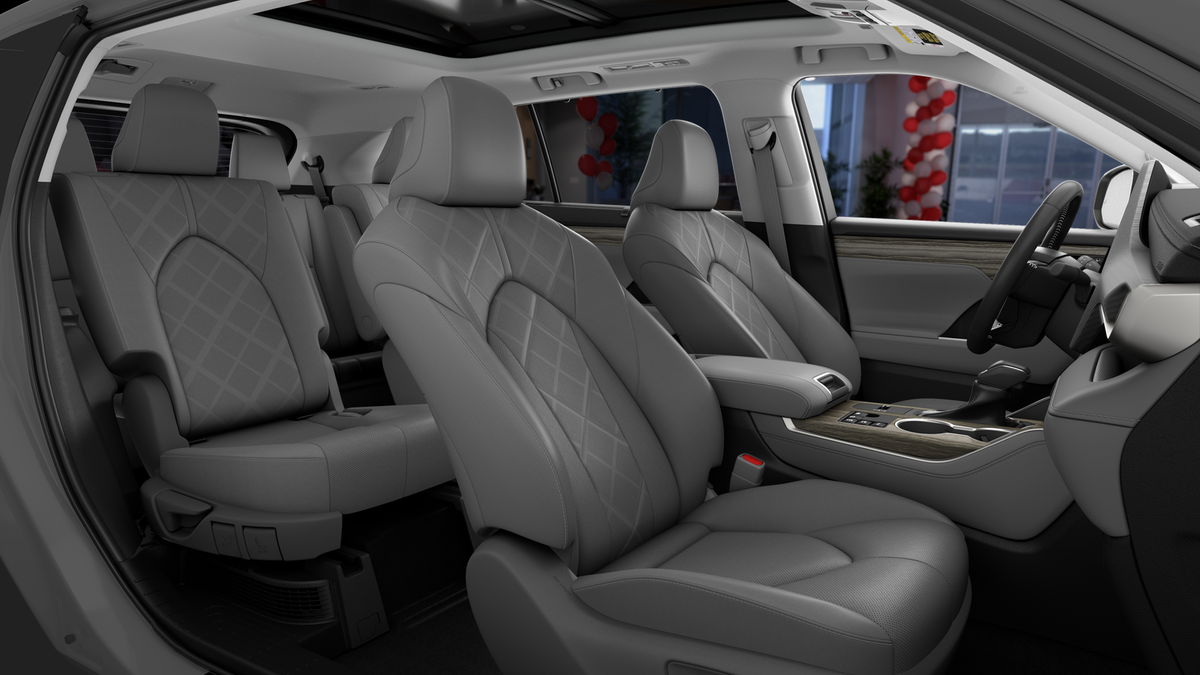 2026 Toyota Highlander Hybrid Platinum