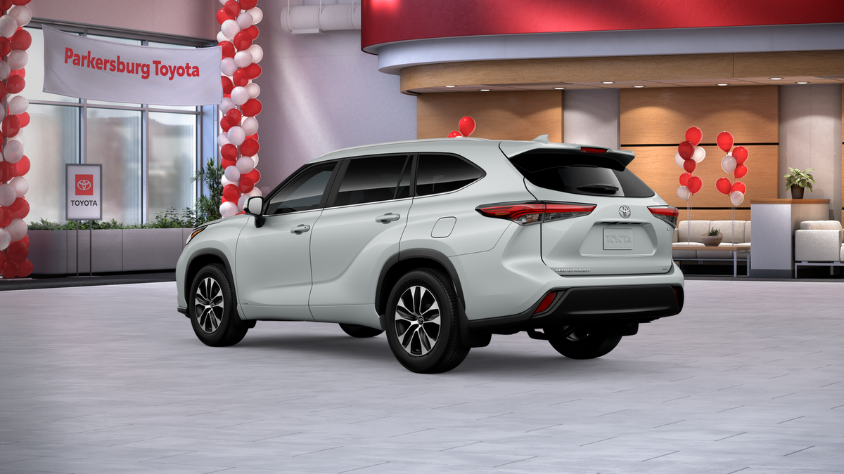 2026 Toyota Highlander Hybrid XLE