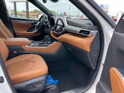 2026 Toyota Highlander Platinum
