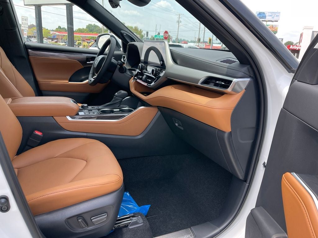 2026 Toyota Highlander Platinum
