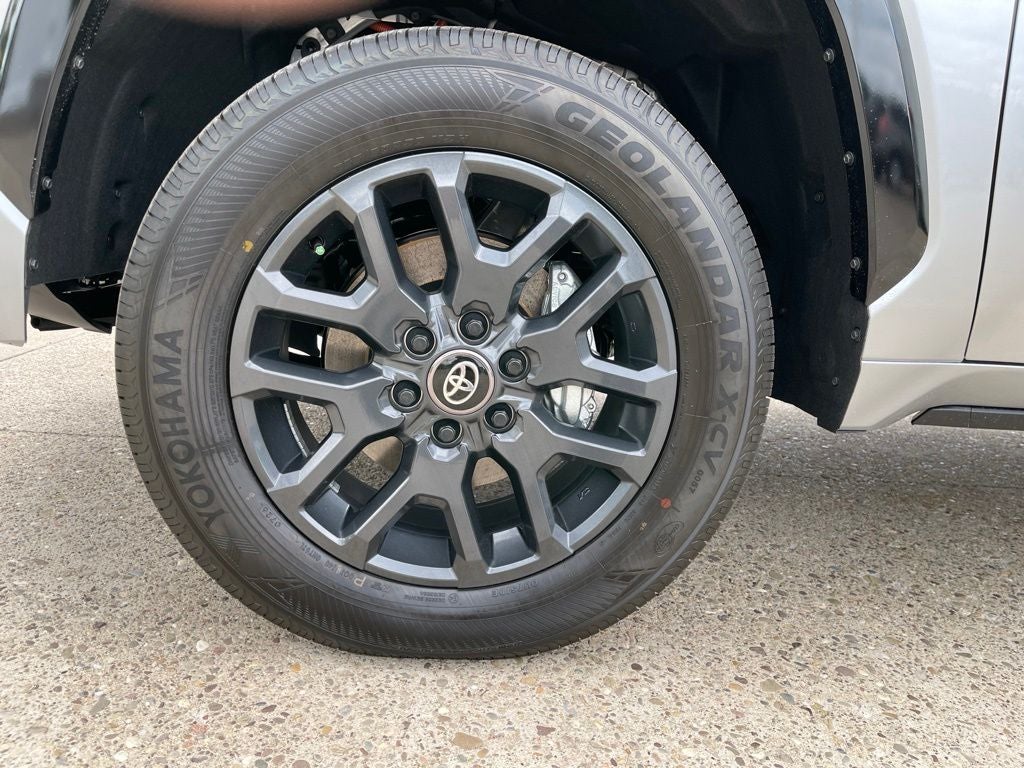 2026 Toyota Tundra i-FORCE MAX Tundra Platinum