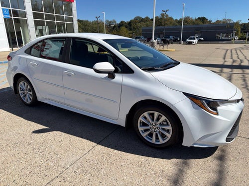 2027 Toyota Corolla LE
