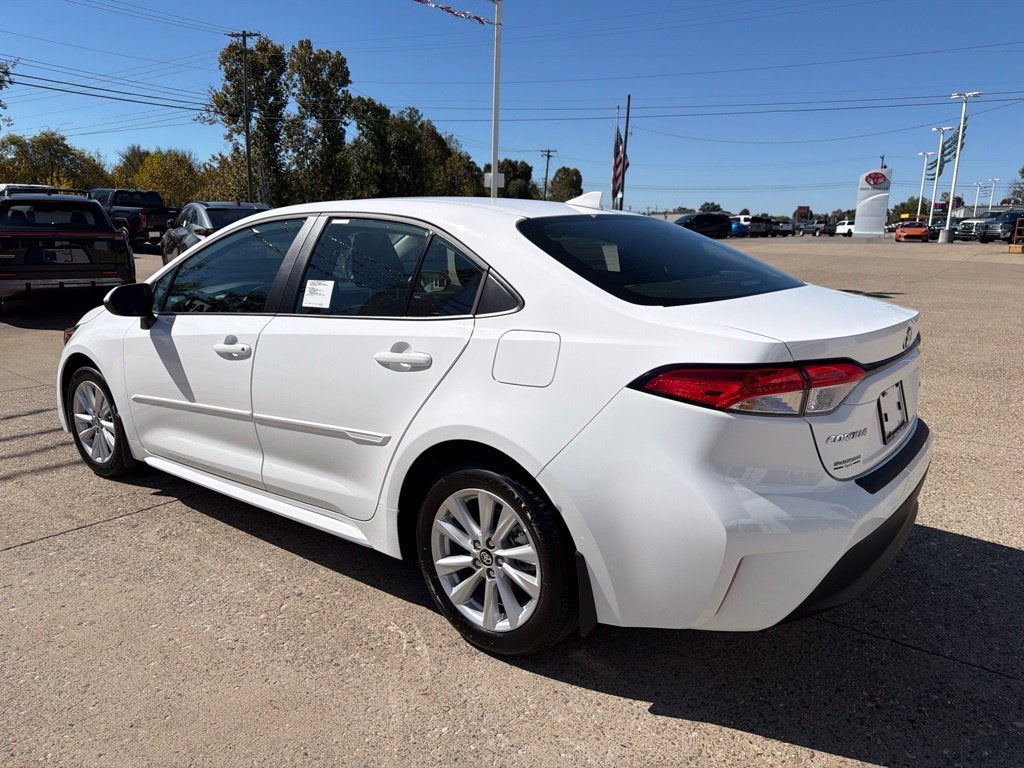2027 Toyota Corolla LE