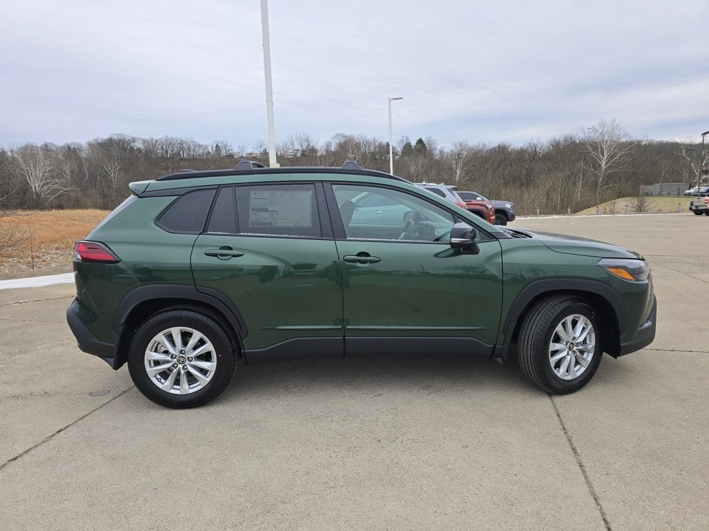 2026 Toyota Corolla Cross LE