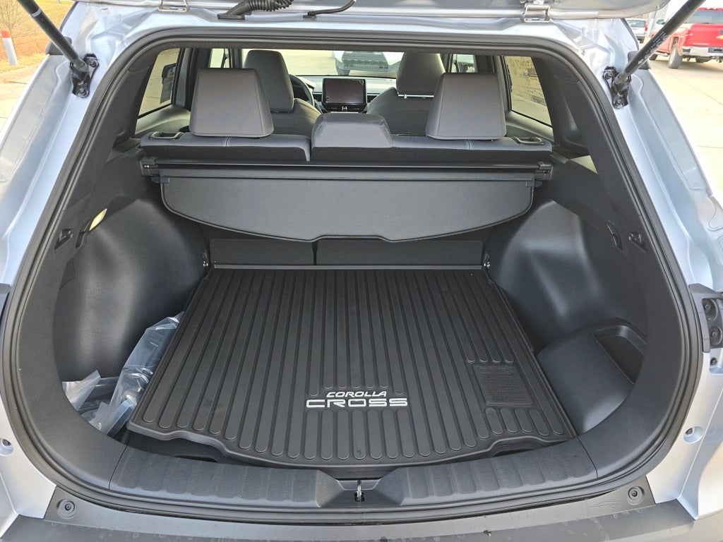 2026 Toyota Corolla Cross Hybrid SE