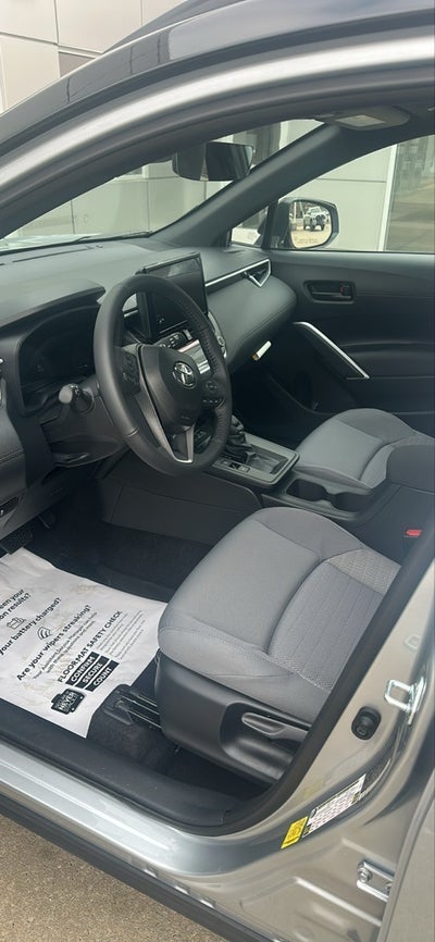 2026 Toyota Corolla Cross Hybrid SE