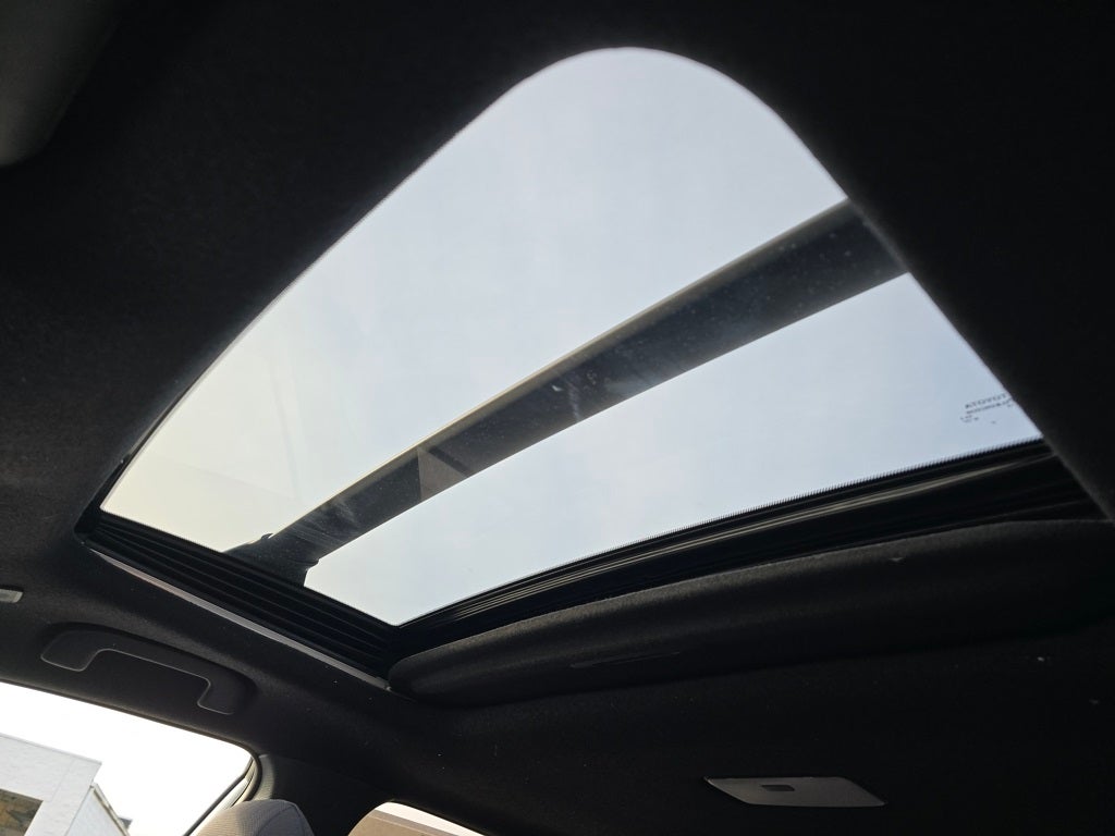 2026 Toyota Corolla Cross Hybrid SE