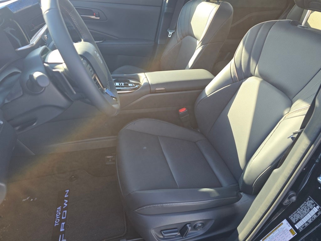 2025 Toyota Toyota Crown Signia Limited