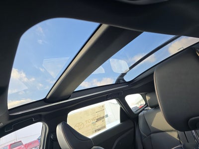 2025 Toyota Toyota Crown Signia Limited