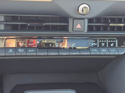 2025 Toyota Toyota Crown Signia Limited