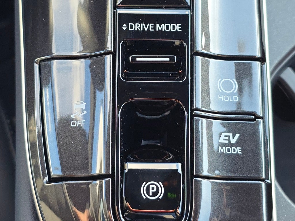 2025 Toyota Toyota Crown Signia Limited