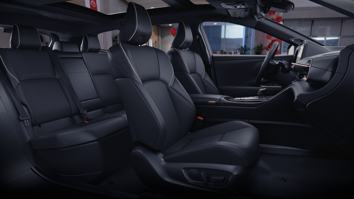 2025 Toyota Toyota Crown Signia Limited